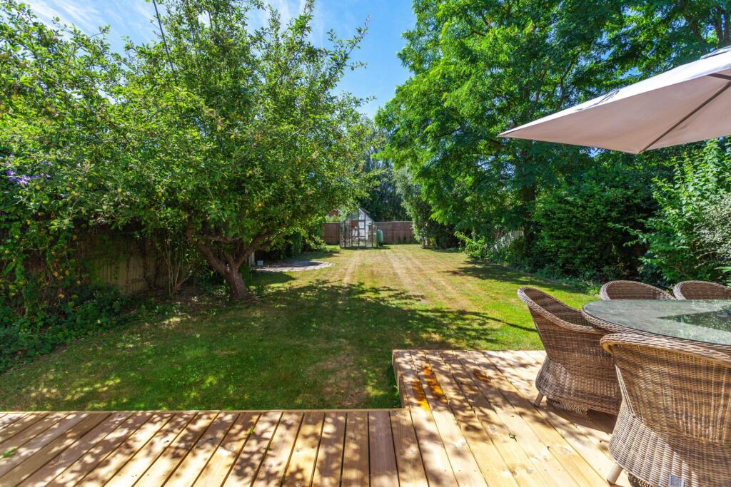 House in Reading, Caversham Heights - View 2