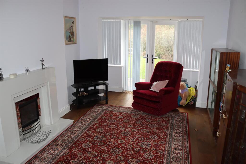 House in Walsall, West Midlands - View 2