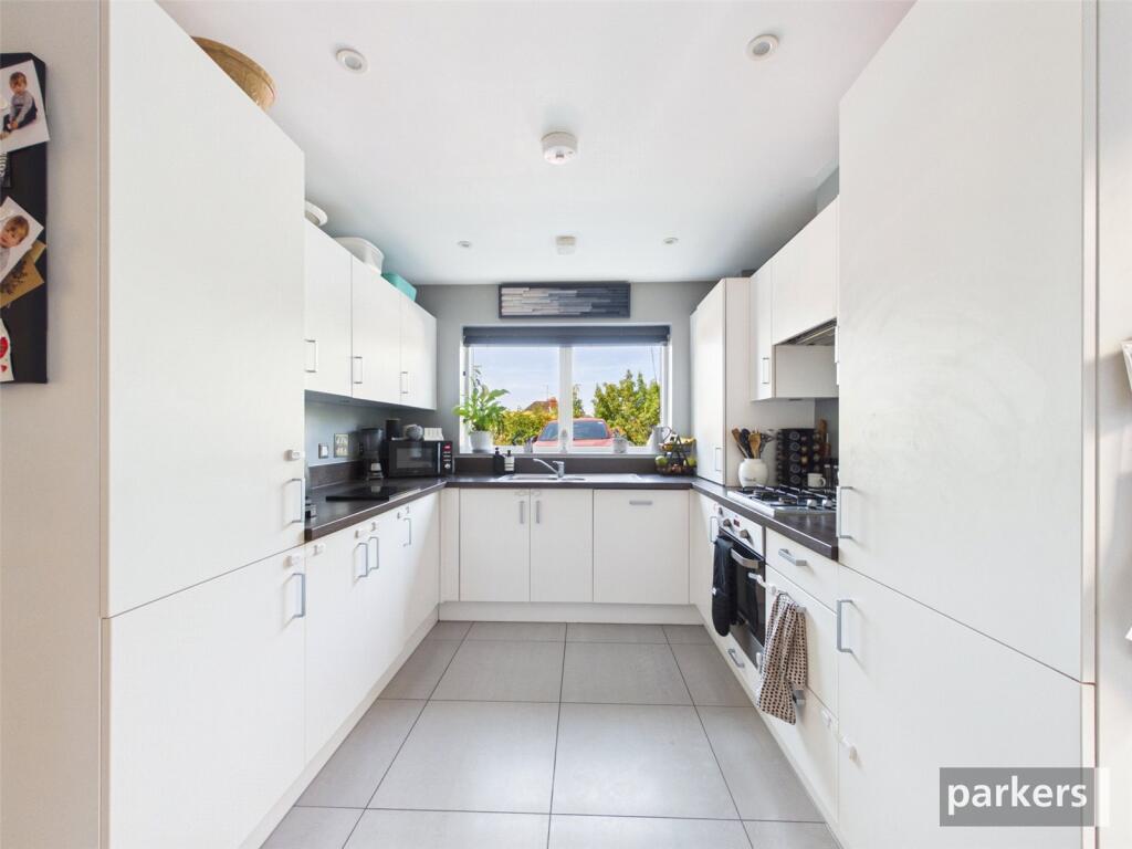 House in Reading, Earley - View 2