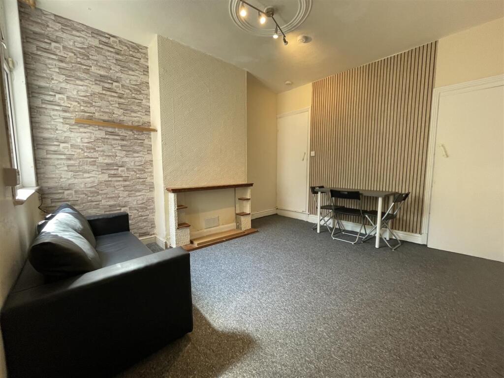 Main image of property: Tudor Road, Leicester