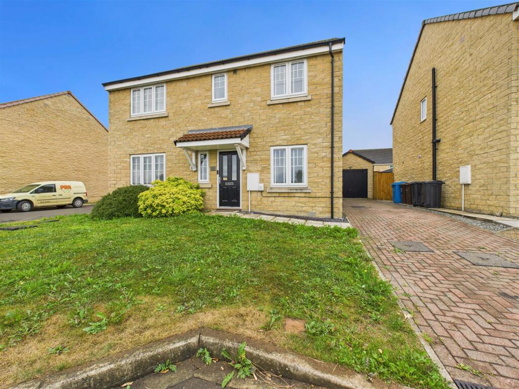 Main image of property: Hampstead Gardens, Kingswood