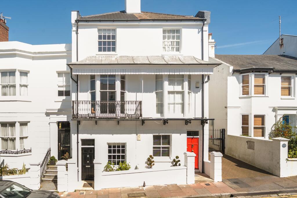Main image of property: Clifton Hill, Brighton, BN1