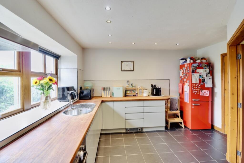 House in Bradford, Denholme - View 5