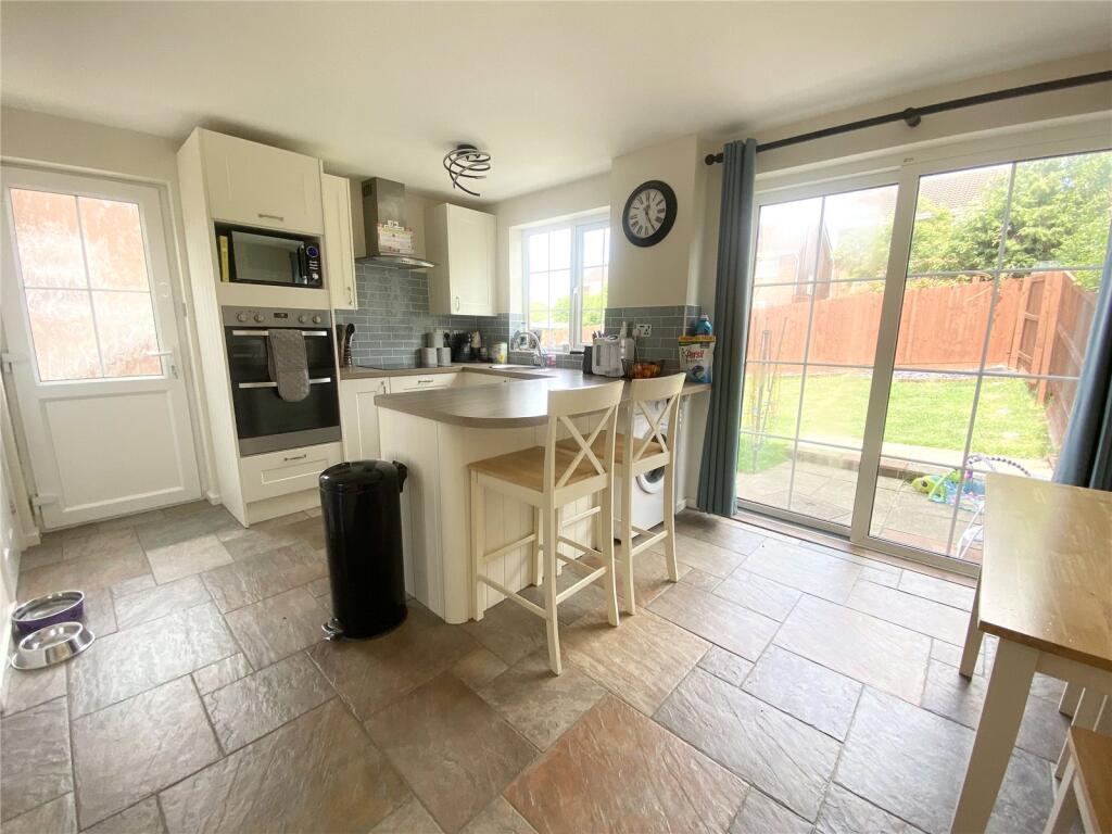 House in Swindon, Freshbrook - View 3