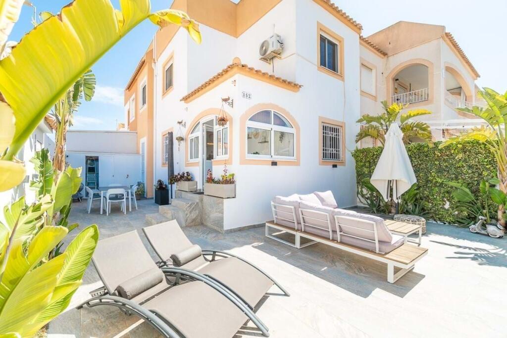 Main image of property: Valencia, Alicante, Orihuela Costa