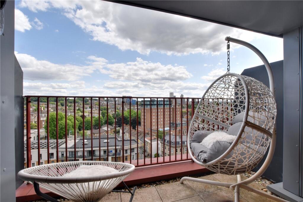 Apartment in London, Royal Borough of Greenwich - View 3