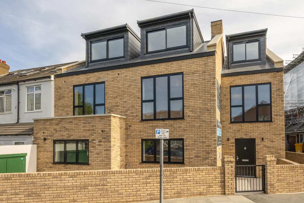 Apartment in London - View 4