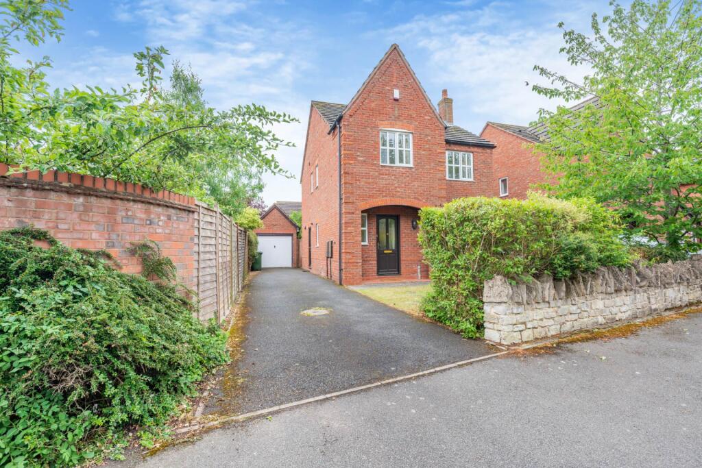 Main image of property: Hopkins Way, Wellesbourne, Warwick, Warwickshire, CV35