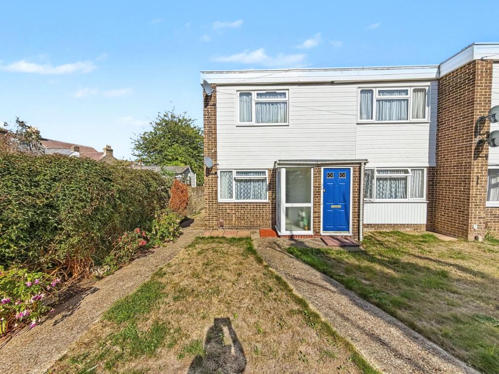 Main image of property: Maplins Close, Rainham, Gillingham, Kent, ME8