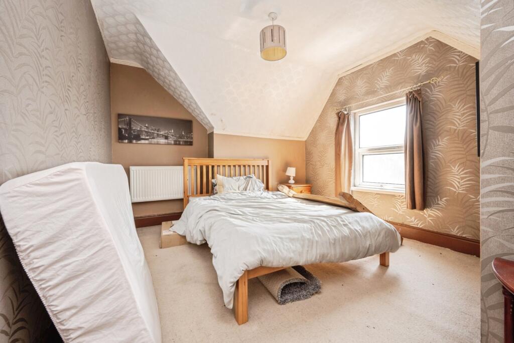 House in Bedford, Harpur - More