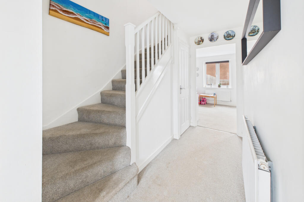 Kingfisher Drive, Lydney, Gloucestershire, GL15 5FX photo 4