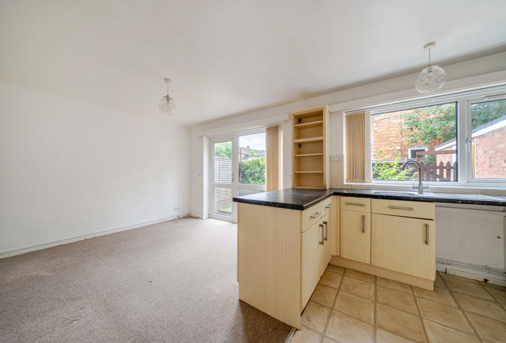 Apartment in Bristol, Bath and North East Somerset - View 3