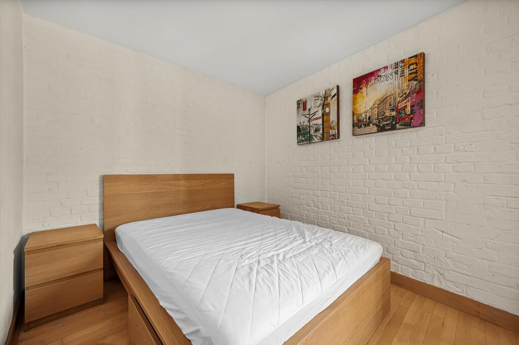 Apartment in London - View 5