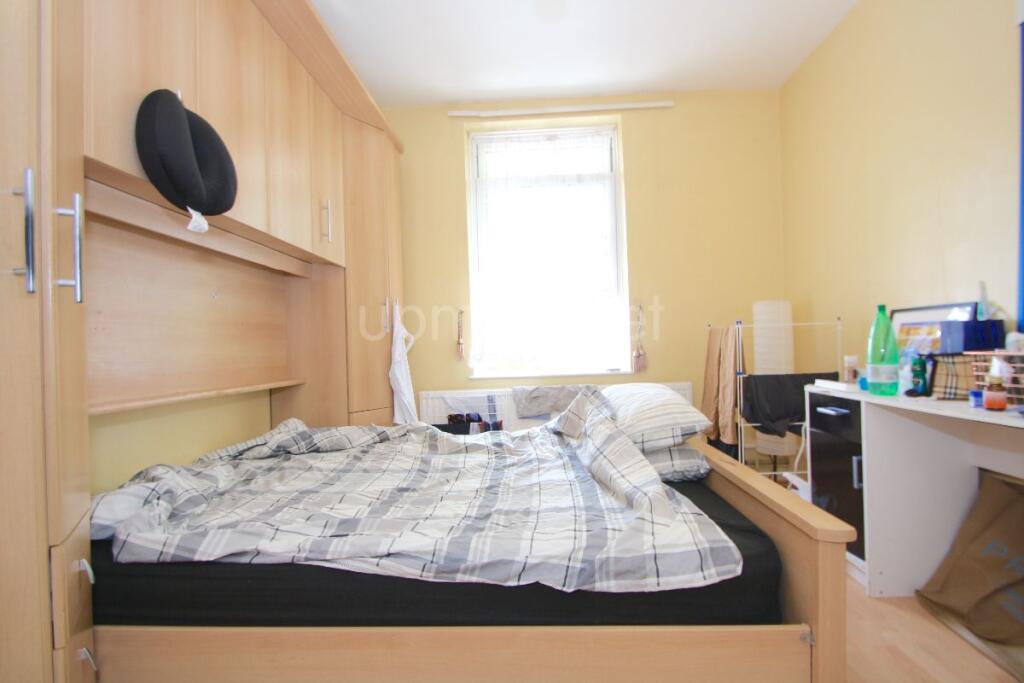 Apartment in London - View 3