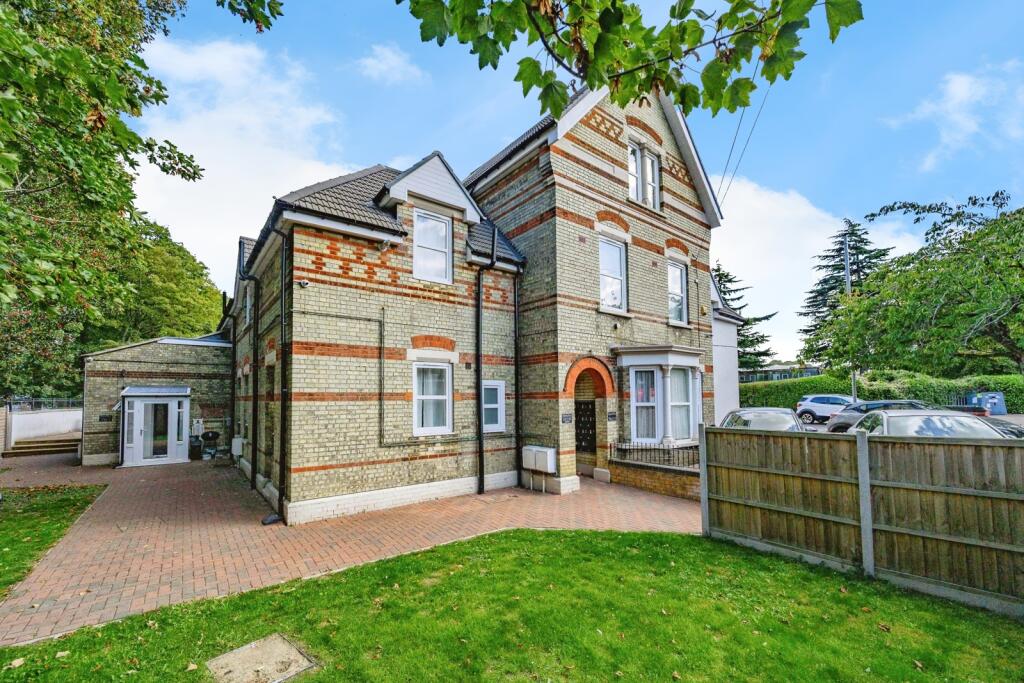 Main image of property: Havelock Road, Luton, Bedfordshire, LU2