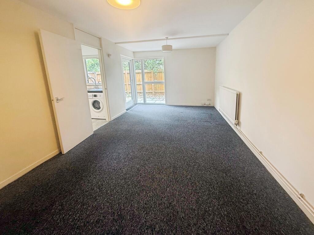 Apartment in Cambridge - View 5