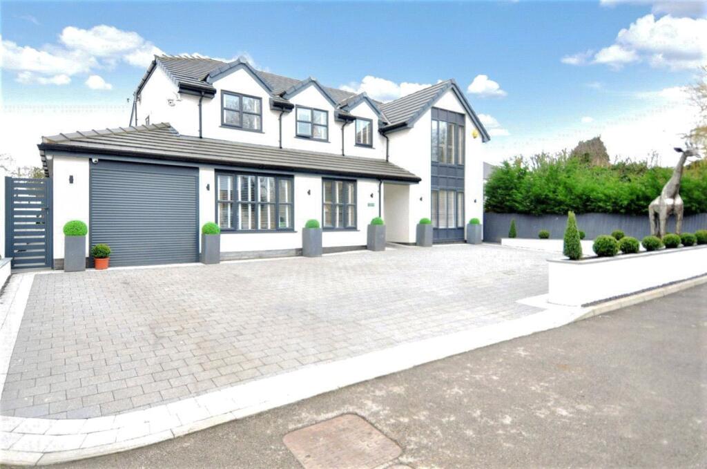 Main image of property: The Stables, Manor Drive, Upton