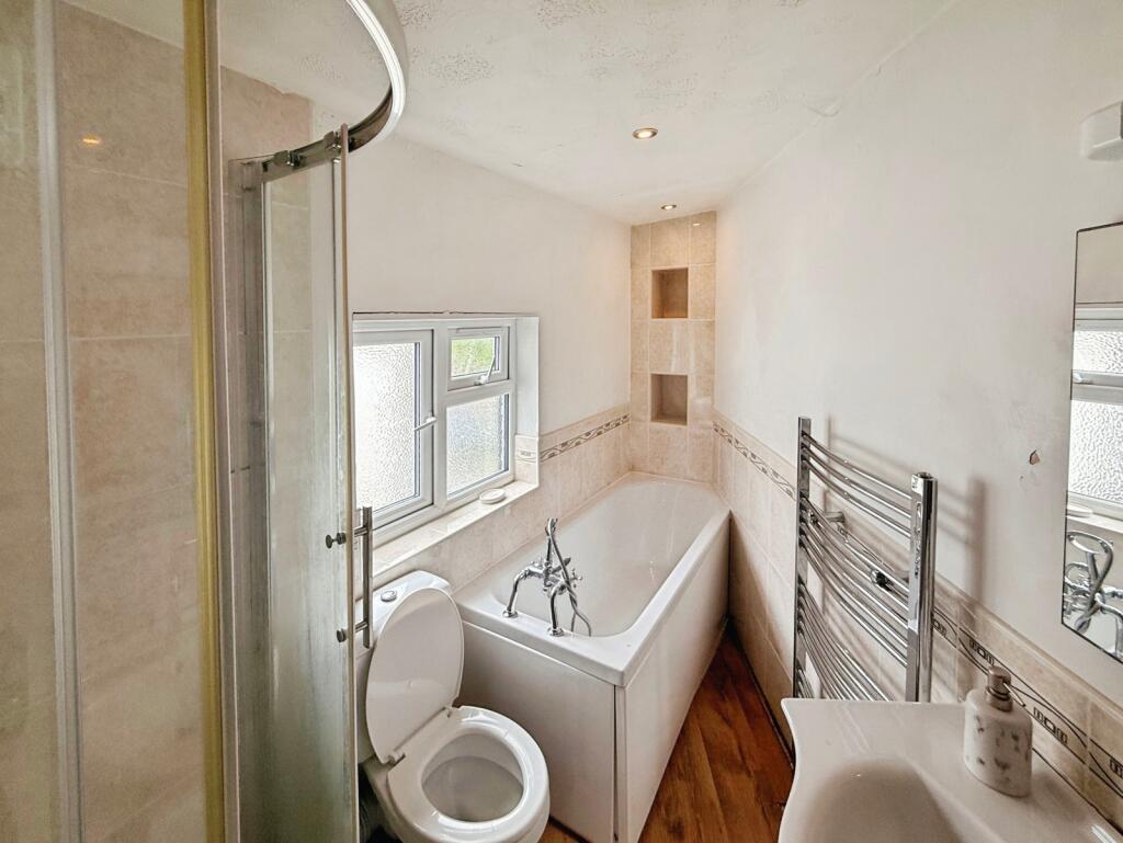 House in Wellingborough, Hatton Park - More