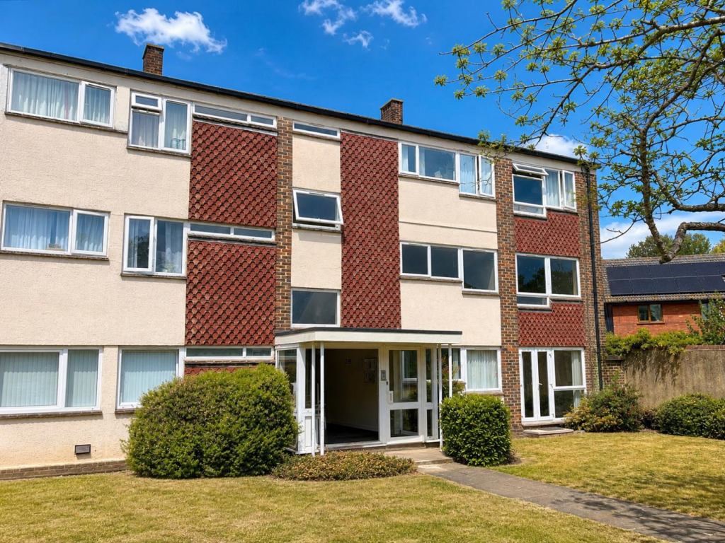 Main image of property: Cliftonville Court, Town Centre, Northampton NN1