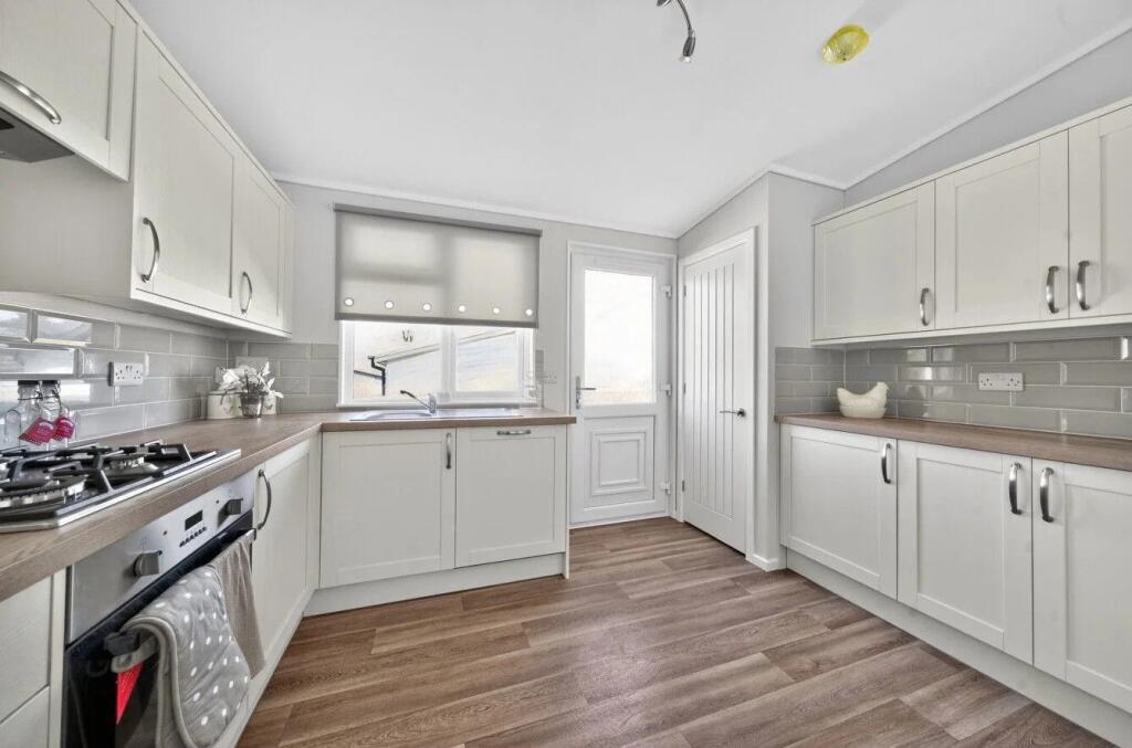 House in Salisbury - View 5