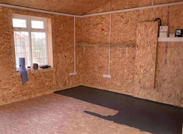 Red Brick End Unit