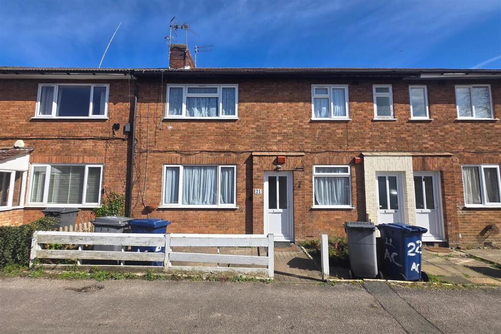 Main image of property: The Acacias, New Barnet, EN4