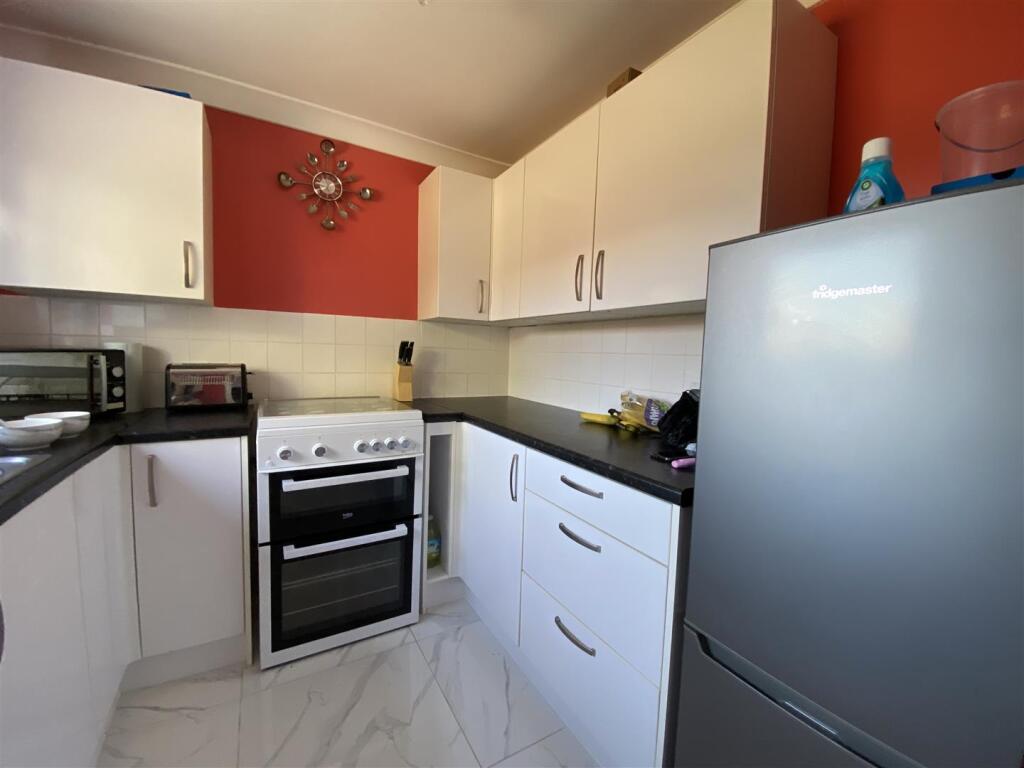 House in Tonbridge - View 3