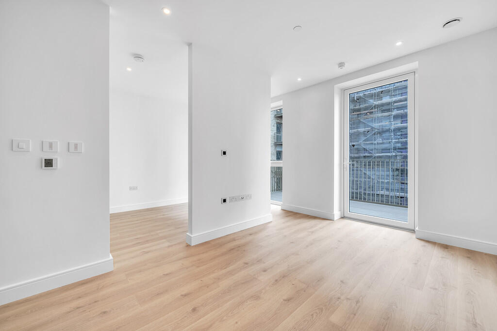 Apartment in Harrow - View 5
