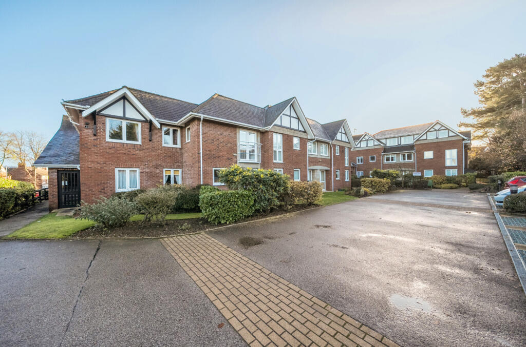 Main image of property: Barrow Lane, Hessle, East Riding of Yorkshi, HU13
