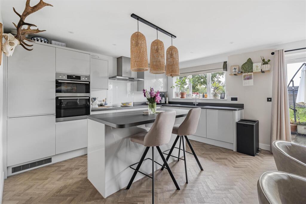 House in Stevenage - More