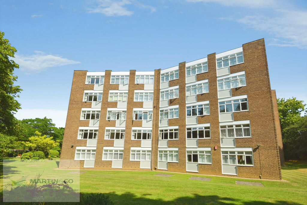 Main image of property: Station Avenue