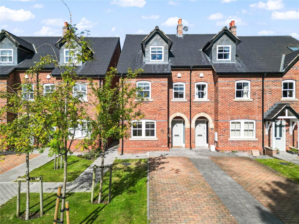 3-bed terraced on Cedarfield Road, Lymm, Cheshire, WA13, £565,000
