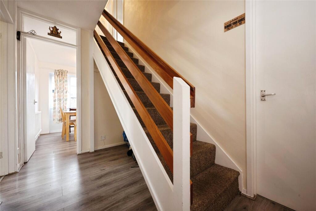 House in Luton - View 4