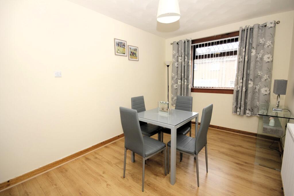 House in Kilmarnock, Beansburn, New Farm Loch - View 4