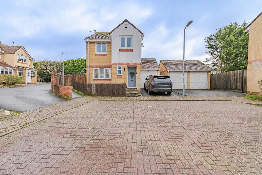 Main image of property: Thistle Close, Barry