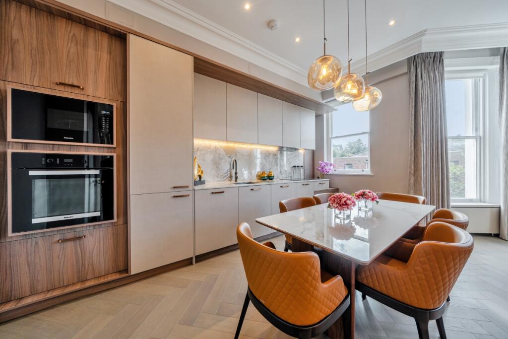 Apartment in London, Notting Hill - View 3