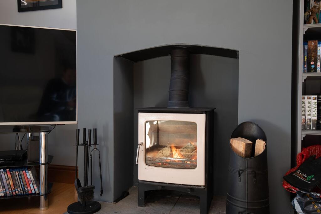 Wollaston Road, Irchester, NN29 photo 3