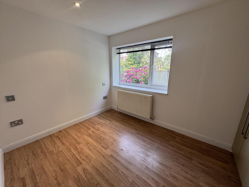 Apartment in Preston, Penwortham Lane, Penwortham - View 4