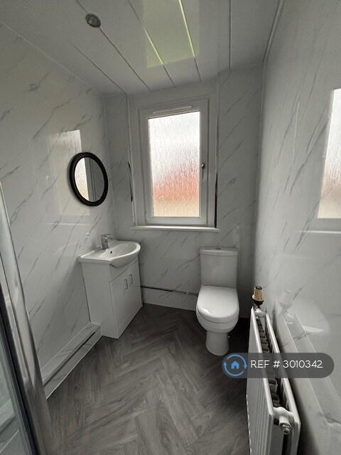 Apartment in Motherwell - View 5