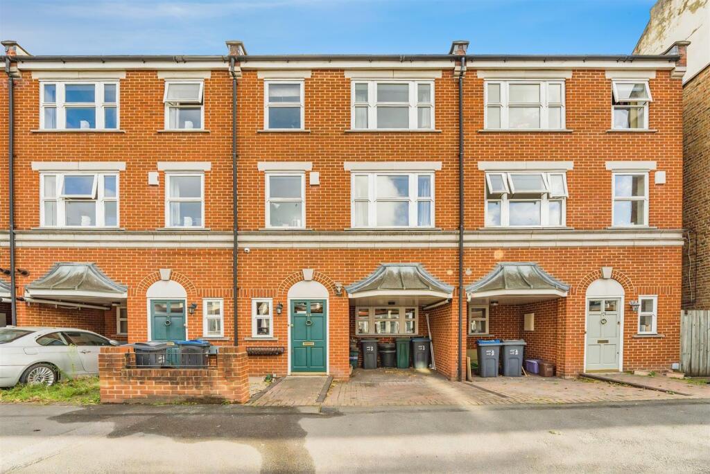 Main image of property: Kingston Road, Raynes Park