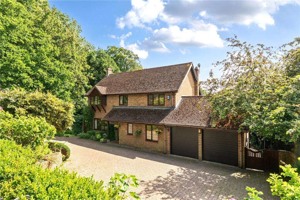 Main image of property: The Ridge, Cold Ash, Thatcham, Berkshire, RG18