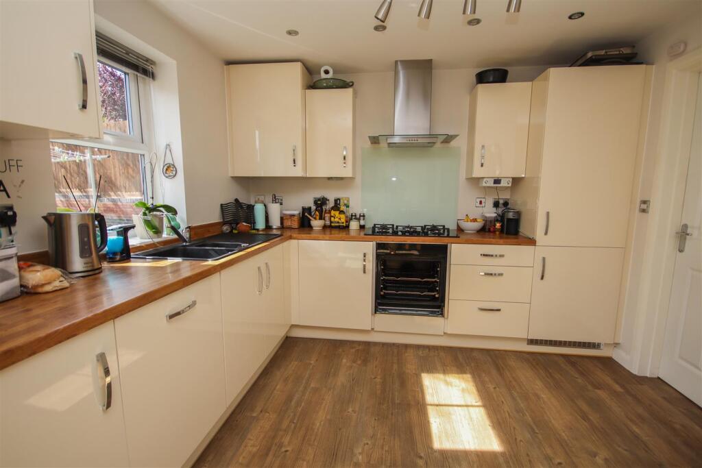 House in Northampton - View 5