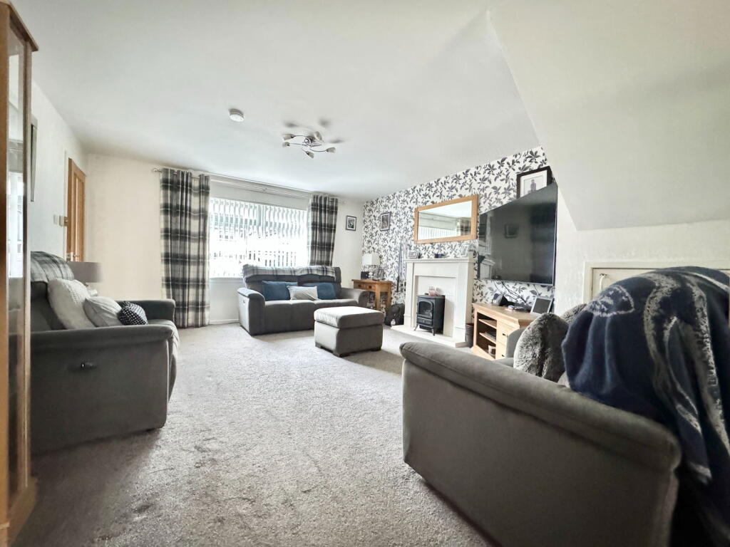 House in Glasgow, East Dunbartonshire - View 3