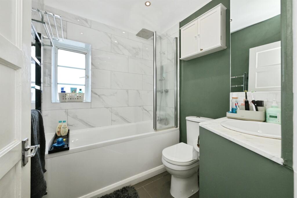 Additional image 21 of Longlands Road, Welwyn Garden City