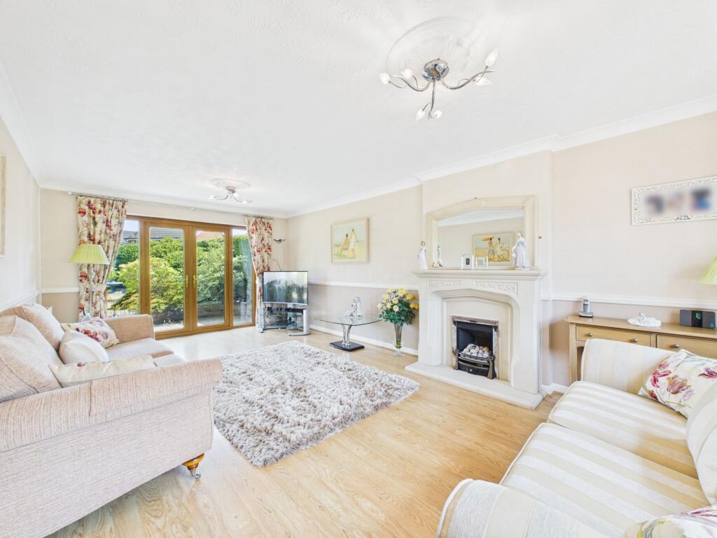 Charlesbye Avenue, Ormskirk, L39 photo 2