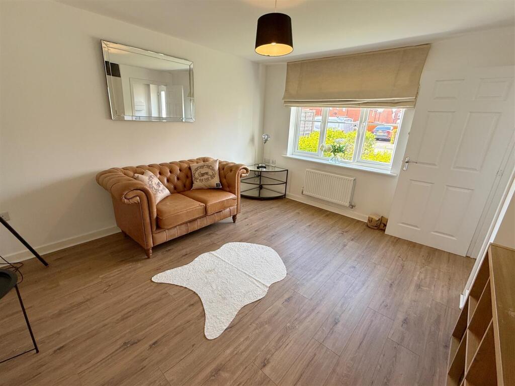 House in Stratford-on-Avon, Wellesbourne CP - View 3