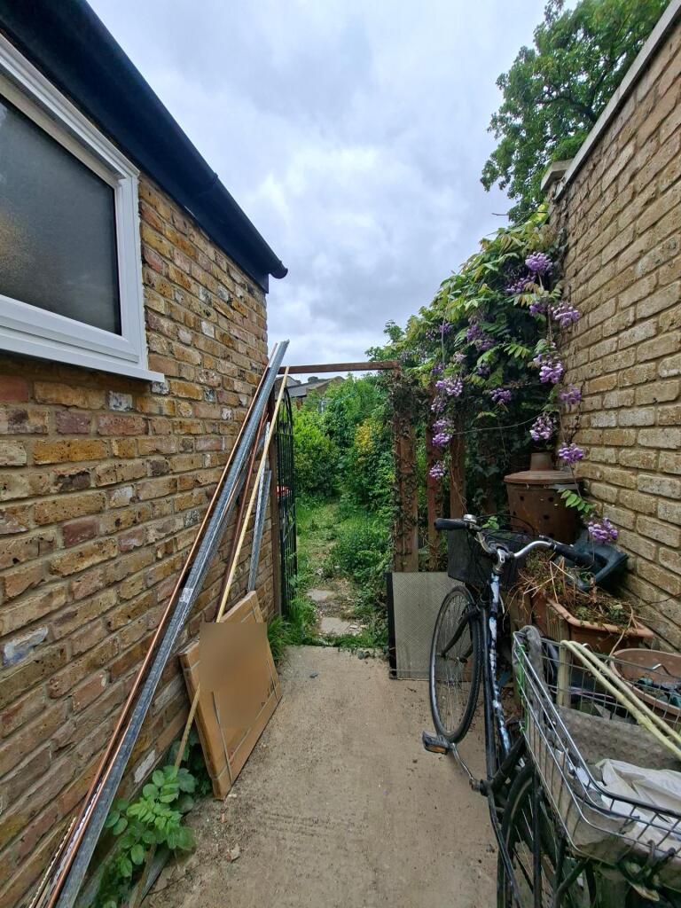 2 bedroom terraced house for rent