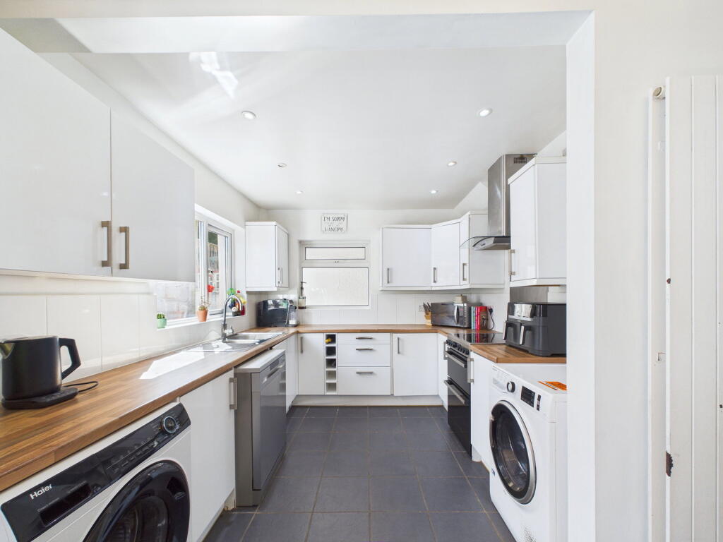 Halsteads Road, Barton, Torquay – pohled 4