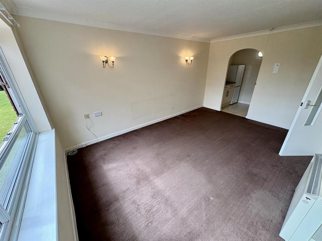 Grove Road North, Southsea - View 5