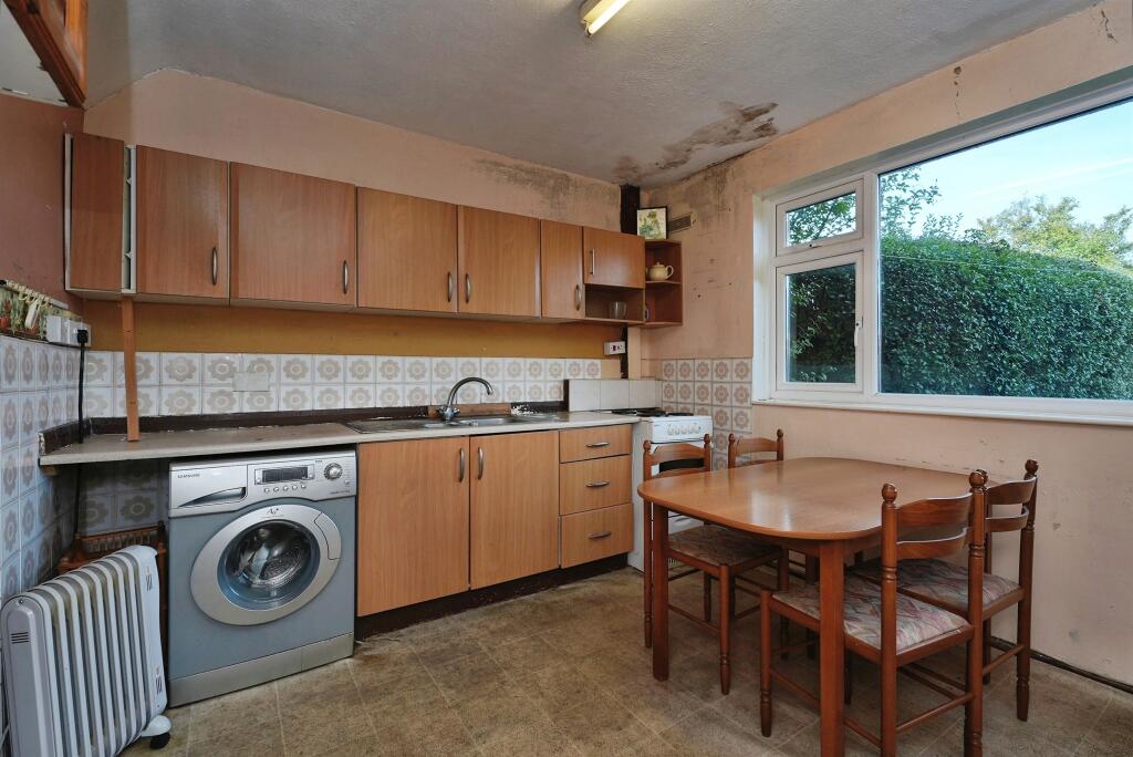 Short Close, Wyke, Bradford photo 5
